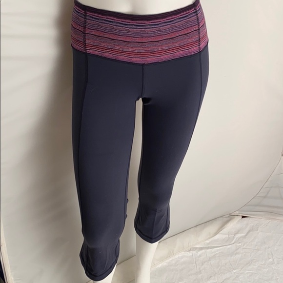Lululemon Gather and Crow navy multicolor crop legging 4 - Picture 1 of 9